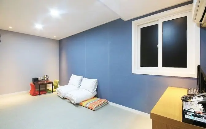 Oda (Korean style room (Netflix available))