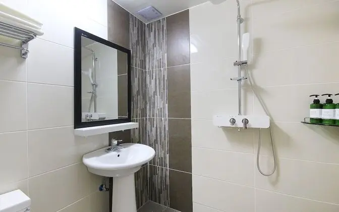 Oda (Korean style room (Netflix available))