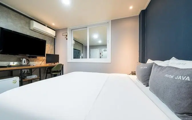 Oda (Standard room (Netflix available))