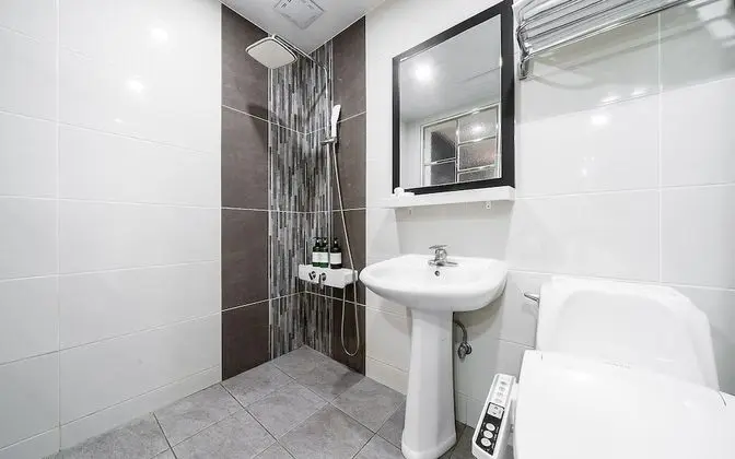 Oda (Standard room (Netflix available))