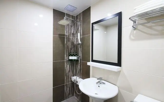 Oda (Standard room (Netflix available))