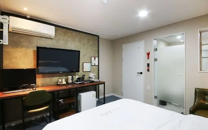 Oda (Standard room (Netflix available))