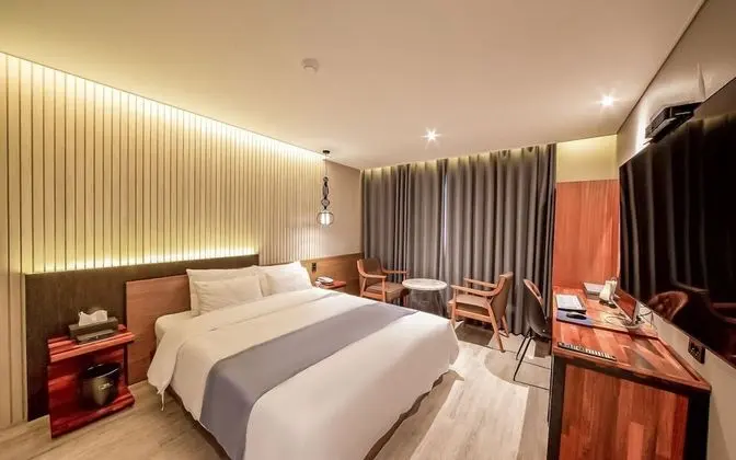 Oda (Standard room (Netflix viewing availa)