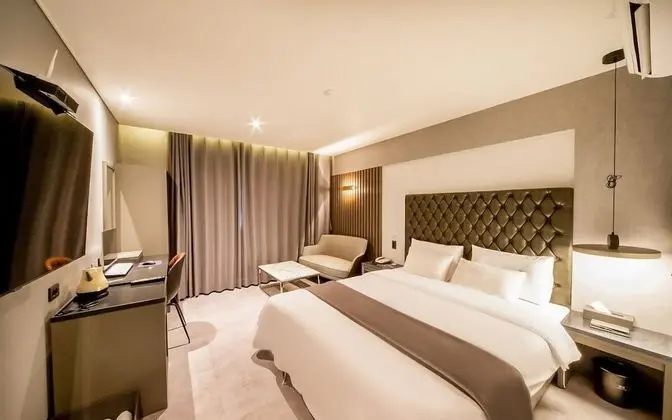 Oda (Standard room (Netflix viewing availa)