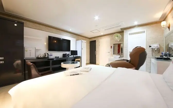 Oda (Premium King Double (Styler Massage C)