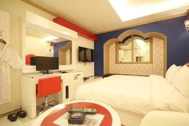 Oda (Standard Double (Latex Bed Netflix Av)