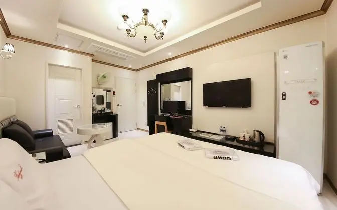 Oda (Standard Double (Latex Bed Netflix Av)