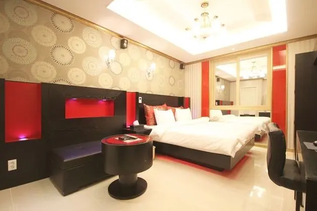 Oda (Standard Double (Latex Bed Netflix Av)