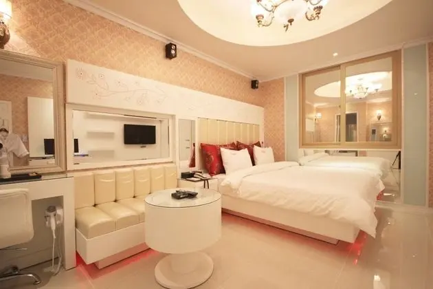 Oda (Standard Double (Latex Bed Netflix Av)