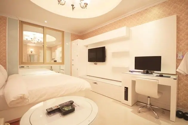 Oda (Standard Double (Latex Bed Netflix Av)