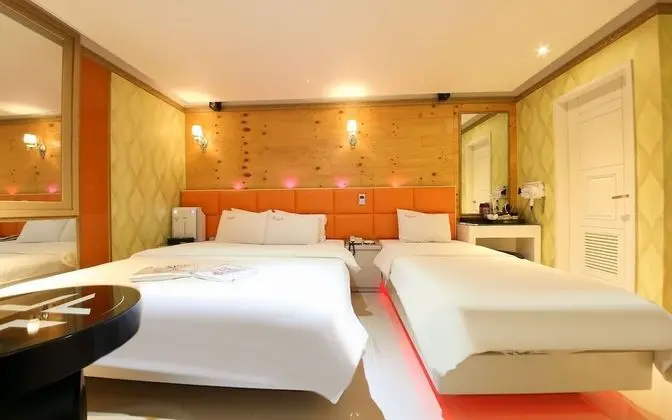 Oda (Twin (Double + Single Latex Bed Netfl)