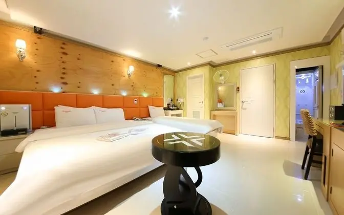 Oda (Twin (Double + Single Latex Bed Netfl)