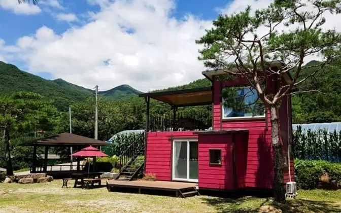 Oda (Burgundy (Unshared House))