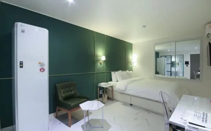 Oda (Deluxe (with styler + latex bed + iro)