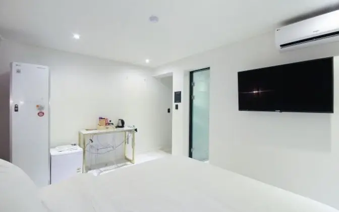 Oda (Deluxe (with styler + latex bed + iro)