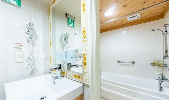 Standard Oda, Küvet, Şehir Manzaralı