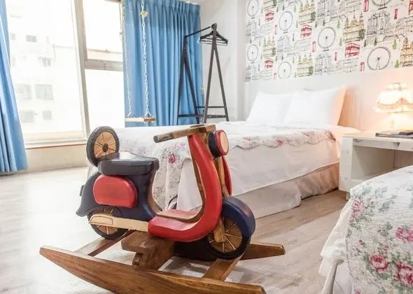 Superior Dört Kişilik Oda, Küvet, Şehir Manzaralı