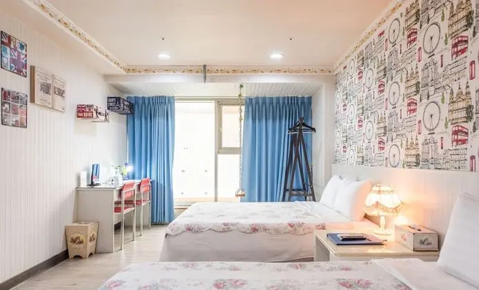 Superior Dört Kişilik Oda, Küvet, Şehir Manzaralı