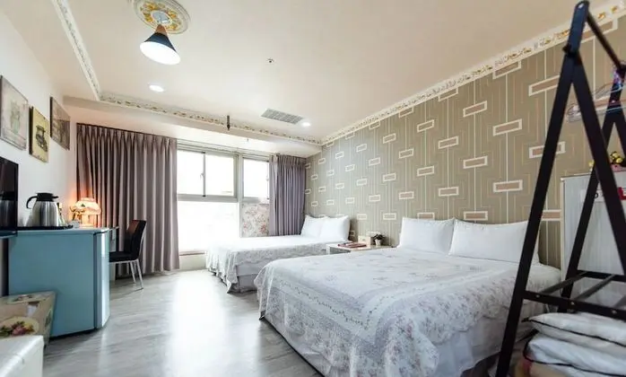 Superior Dört Kişilik Oda, Küvet, Şehir Manzaralı