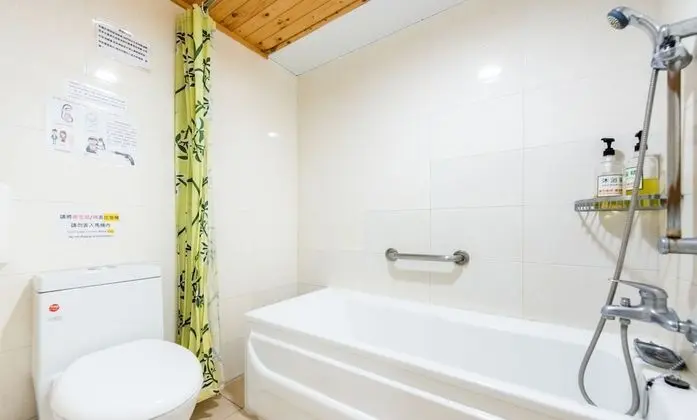 Superior Dört Kişilik Oda, Küvet, Şehir Manzaralı