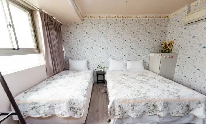 Tek Büyük Yataklı Oda, Küvet, Şehir Manzaralı
