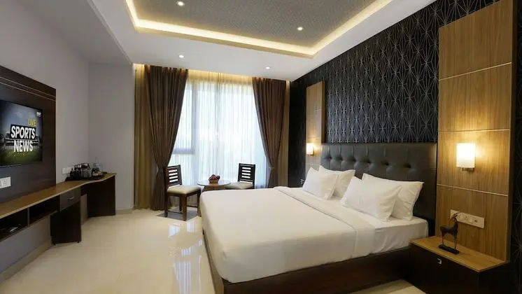 Premium Tek Büyük Yataklı Oda