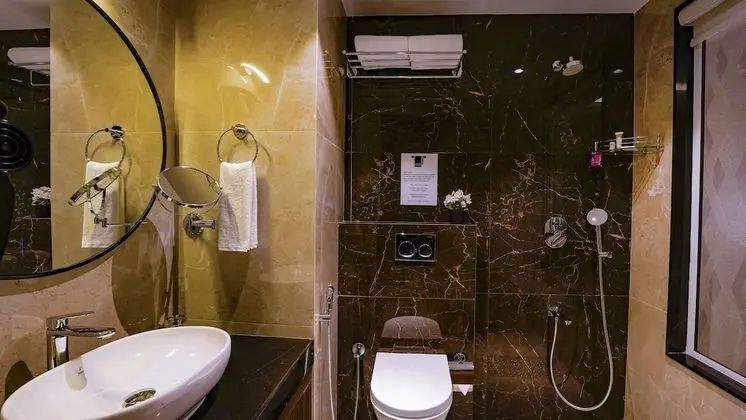 Premium Tek Büyük Yataklı Oda