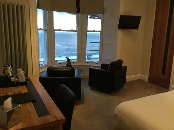 Deluxe Tek Büyük Yataklı Oda, Banyolu/Duşlu, Deniz Manzaralı (Room 1 & 4- Super King)