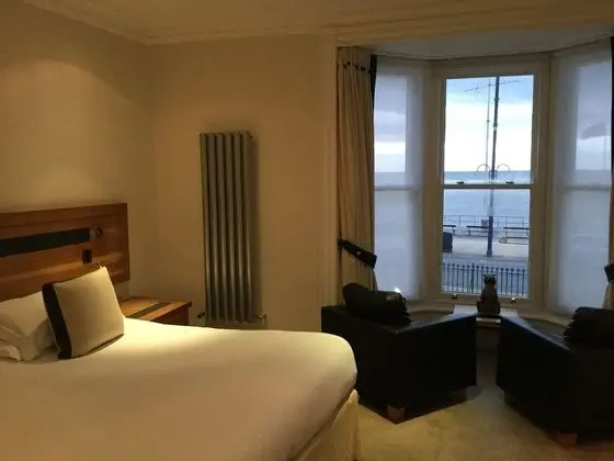 Deluxe Tek Büyük Yataklı Oda, Banyolu/Duşlu, Deniz Manzaralı (Room 1 & 4- Super King)