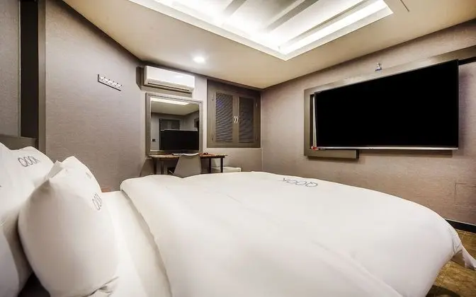 Oda (Special Room B (Netflix 75inch TV Air)