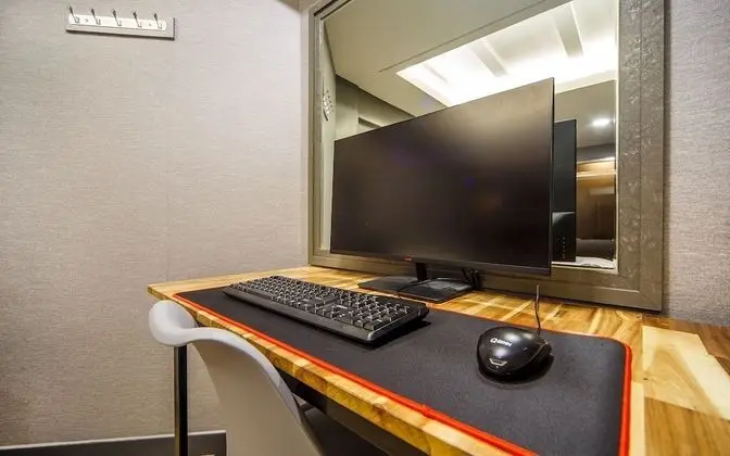 Oda (Special Room B (Netflix 75inch TV Air)