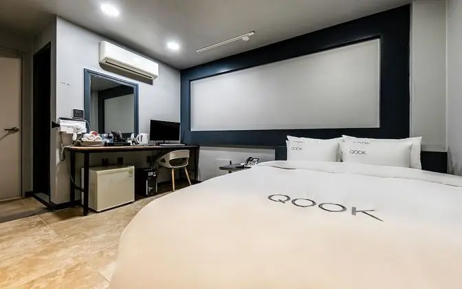 Oda (Standard Room (Netflix 65inch TV))