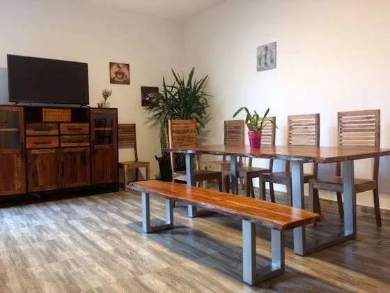 Apart Daire, 5 Yatak Odası, 2 Banyolu