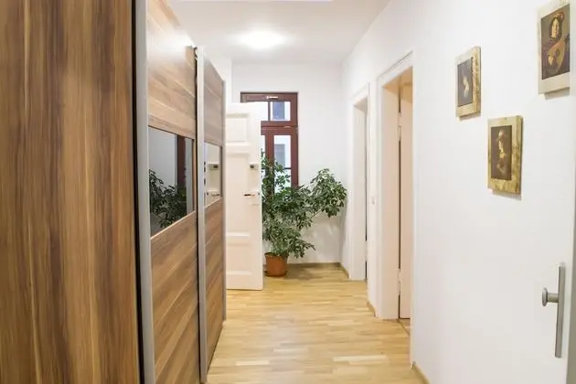 Daire, 2 Yatak Odası, Avlu Manzaralı