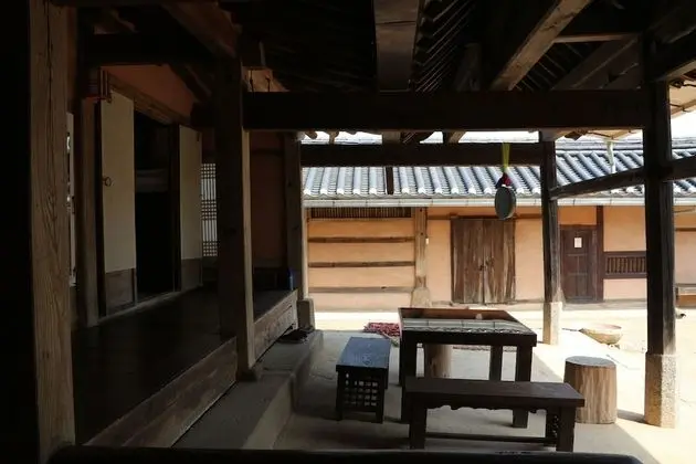 Traditional Oda