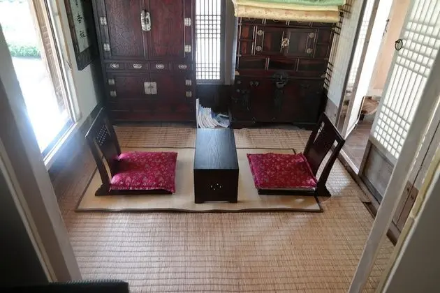 Traditional Oda