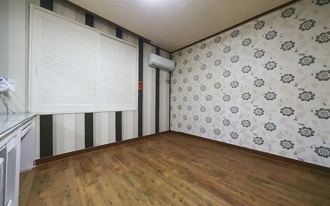 Oda (Ondol (Room Cooling Good / Price vs P)