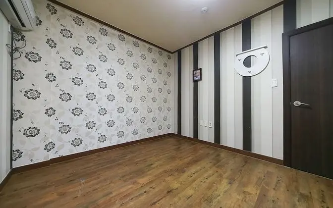 Oda (Ondol (Room Cooling Good / Price vs P)