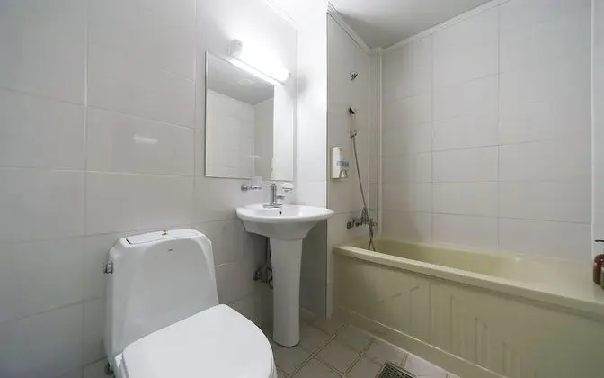 Oda (Ondol (Room Cooling Good / Price vs P)