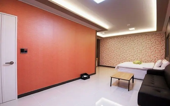 Oda (Deluxe (Netflix available))