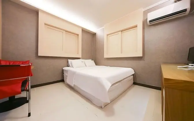 Oda (Standard (Netflix available))