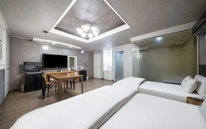 Oda (Deluxe-Twin (Netflix/Double and Singl)