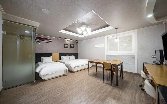 Oda (Deluxe-Twin (Netflix/Double and Singl)