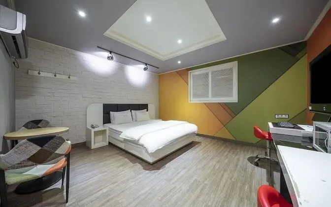 Oda (Standard(Netflix/Double/Ask Reception)