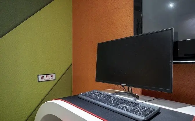 Oda (Standard(Netflix/Double/Ask Reception)