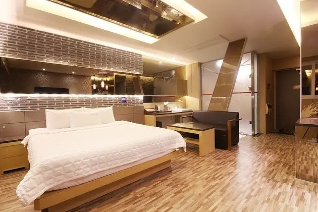 Oda (Standard room-1 room 1 parking/Netfli)