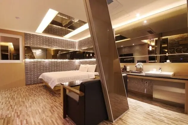 Oda (Standard room-1 room 1 parking/Netfli)