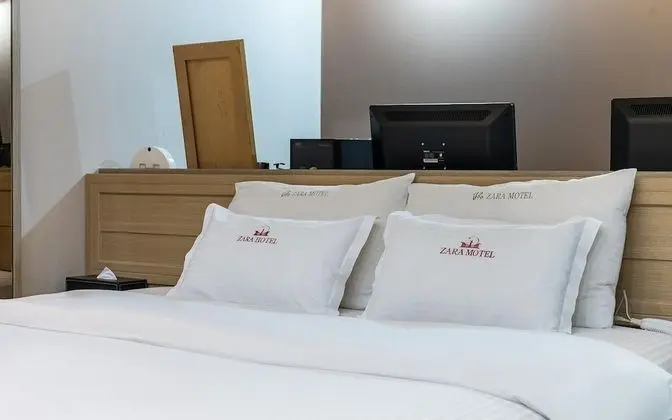 Oda (Deluxe Room A *2PC* (Netflix availabl)