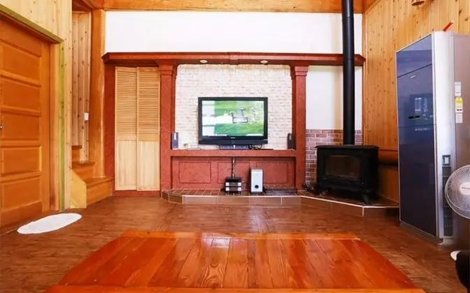 Oda (76m (Unshared House duplex))