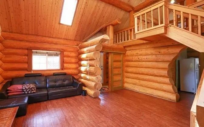 Oda (99m (Unshared House duplex))